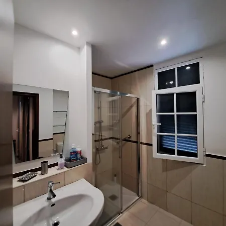 Friendly House Semesterbostad