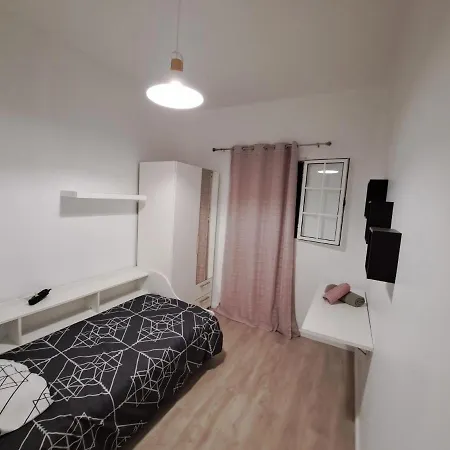 Friendly House Semesterbostad